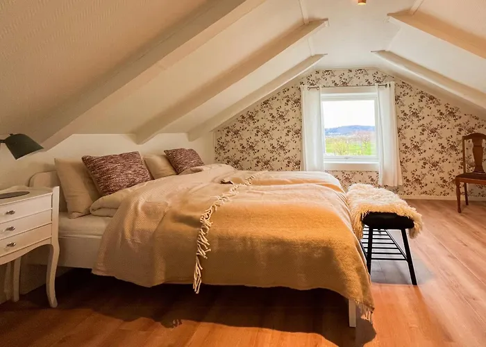 בית נופש Hyggelig Gard Naer Bergen Med Spabad