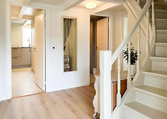 Hyggelig Gard Naer Bergen Med Spabad *