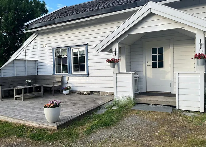 Vakantiehuis Hyggelig Gard Naer Bergen Med Spabad