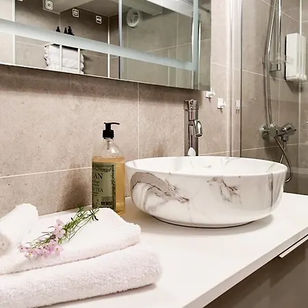 Hyggelig Gard Naer Bergen Med Spabad *