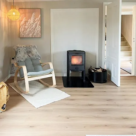 Hébergement de vacances Hyggelig Gard Naer Bergen Med Spabad *