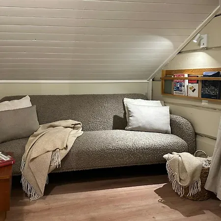 Hyggelig Gard Naer Bergen Med Spabad Hébergement de vacances