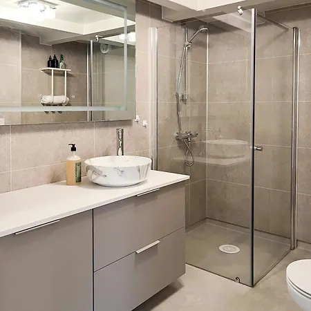 Hébergement de vacances Hyggelig Gard Naer Bergen Med Spabad Hjelmas