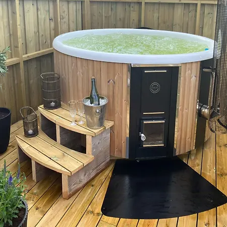 Hyggelig Gard Naer Bergen Med Spabad *